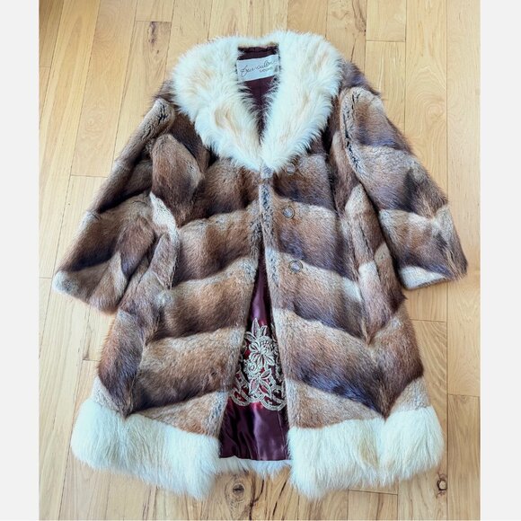 Vintage Eaton's Fur Coat Herringbone Chevron Striped White Brown Long Mink ? - Picture 1 of 10
